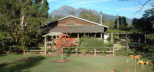 Barney-Creek-Vineyard-Cottages-Mt-Barney-National-Park.png