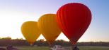 热气球-准备-起飞-朝阳-清晨-充气